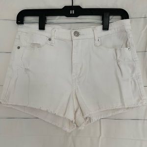 Abercombie and Fitch White Jean Shorts Size 27